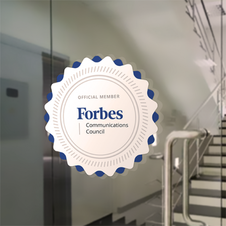 forbesComm-badge@2x